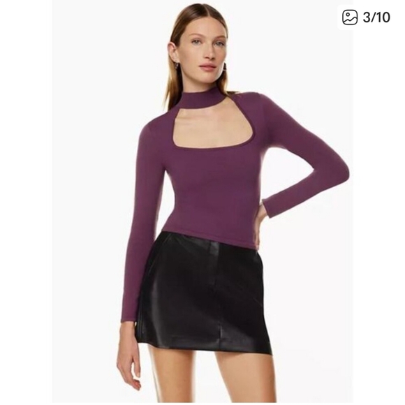 Babaton Deep Purple Yoga Top - Picture 5 of 5